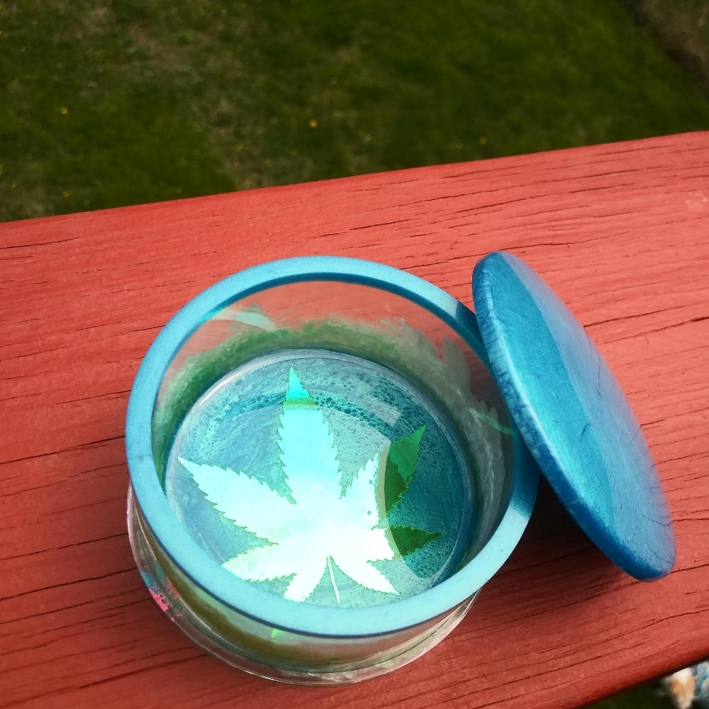 HANDMADE Stash Box Resin Art 420 Cute Gift Round - Picture 5 of 10